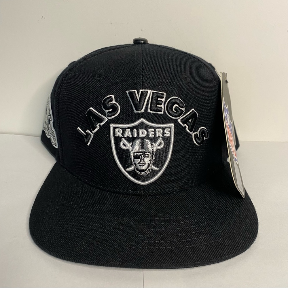 NWT Raiders SnapBack